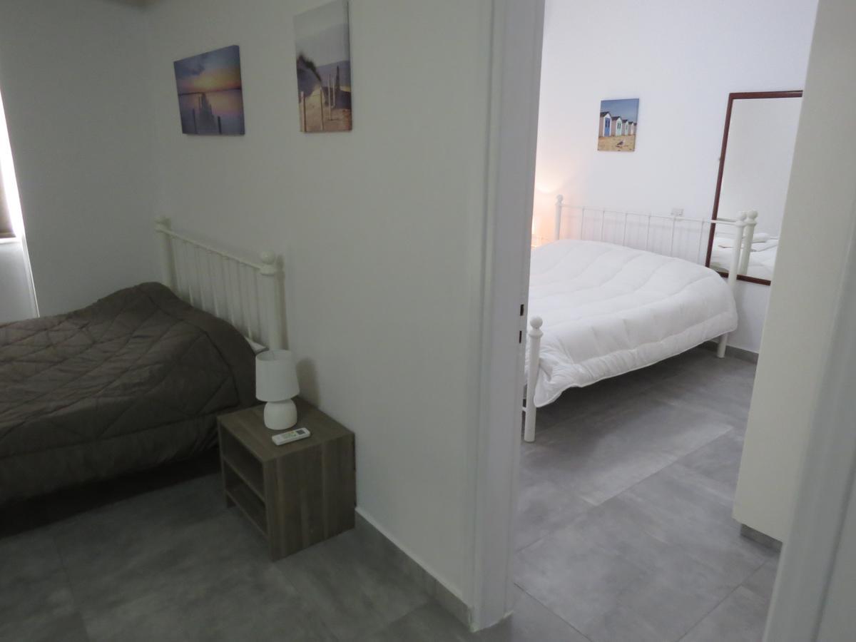 Adonis Apartment Paphos Exterior foto